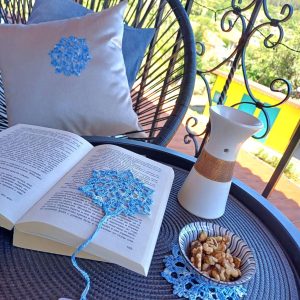 Тематичен подарък за любител на книгите и четенето Тематичен подарък за любител на книгите и четенето