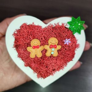 Малко дървено сърчице със скандинавски мъх