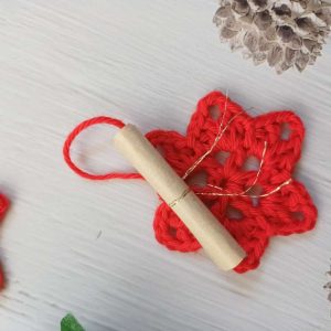 Късметчета с предизвикателства за забавна игра на коледно парти