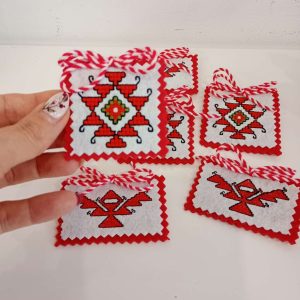 Мартенички с бродерия Мартенички с бродерия