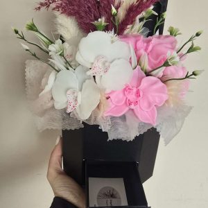 Букет за дипломиране на абитуриенти и абсолвенти