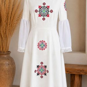 Рокля с народни мотиви / рокля с бродерия шевици