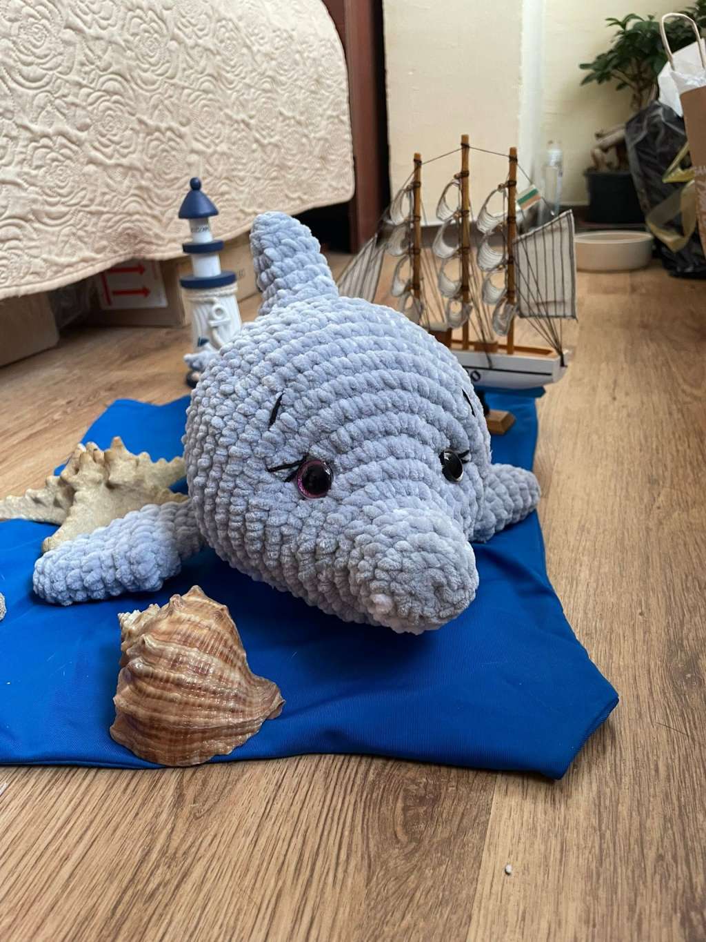 Ръчно плетен делфин – голям и очарователен 🐬 Ръчно плетен делфин – голям и очарователен 🐬