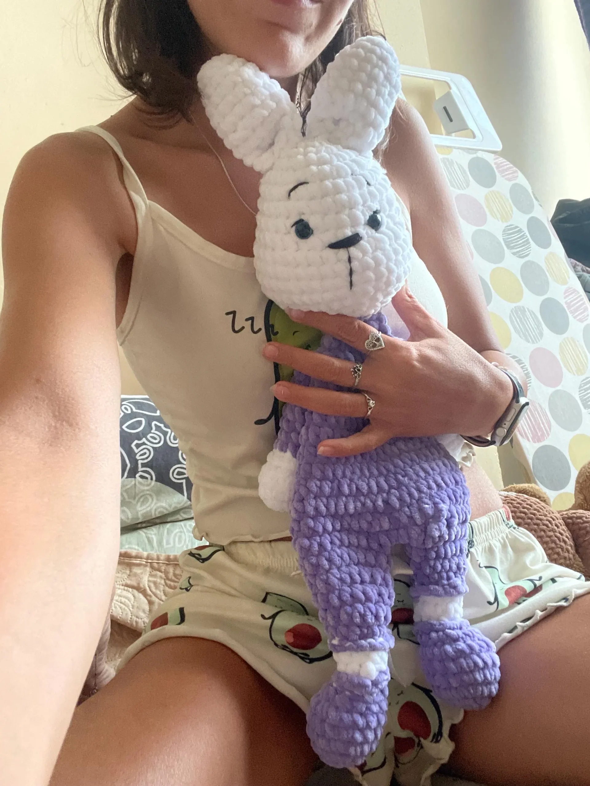 Ръчно плетено зайче комфортeр – нежен приятел 🐰 Ръчно плетено зайче комфортeр – нежен приятел 🐰