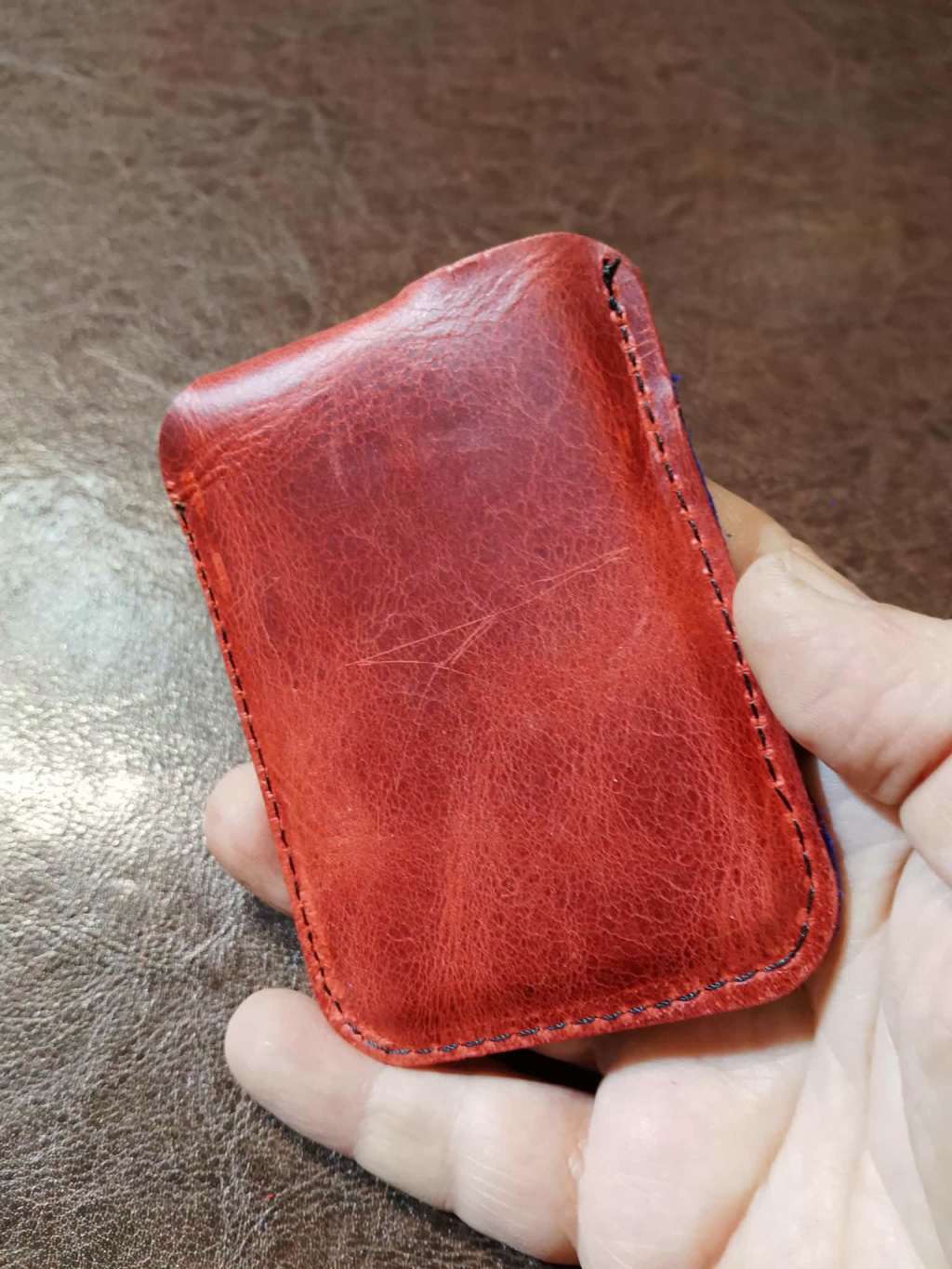 Минималистичен портфейл картодържател от естествена кожа Минималистичен портфейл картодържател от естествена кожа