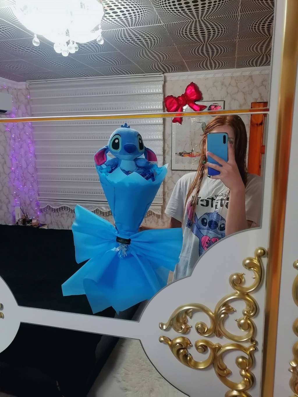 вечен букет със Стич вечен букет със Стич