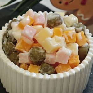 🎄Коледна свещ „Руска салата“🥗 🎄Коледна свещ „Руска салата“🥗